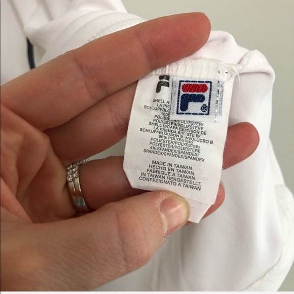 FILA Performance Short Sleeve Shirt Whit M NWOT - Picture 5 of 7